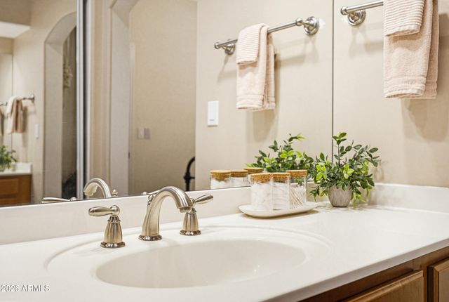 2630 E Silverwood Drive, Phoenix, AZ 85048