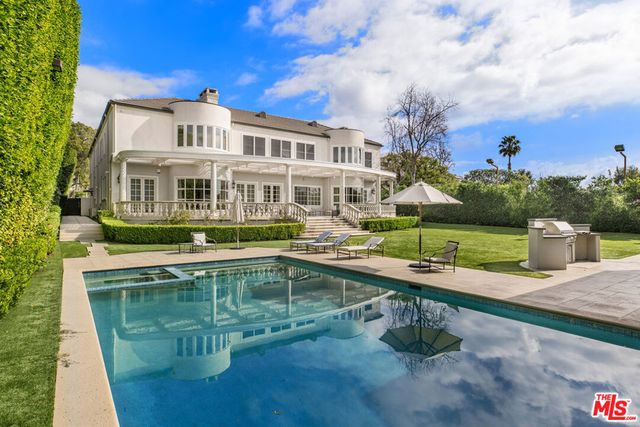 709 N Maple Drive, Beverly Hills, CA 90210
