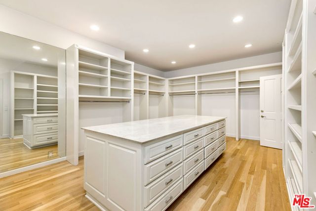 709 N Maple Drive, Beverly Hills, CA 90210