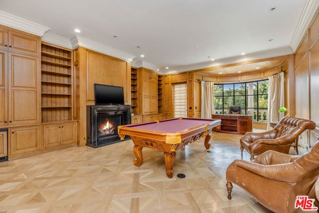 709 N Maple Drive, Beverly Hills, CA 90210