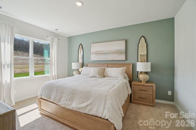 73 Laurel Pointe Drive, Waynesville, NC 28785