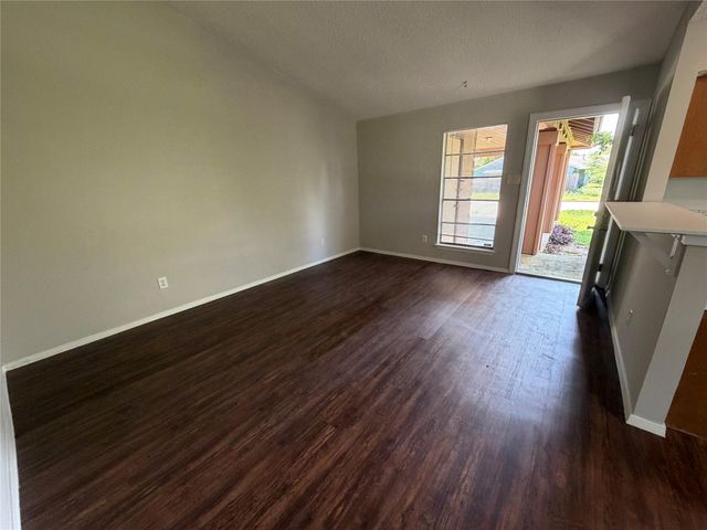 6201 Berkett CV, Austin, TX 78745
