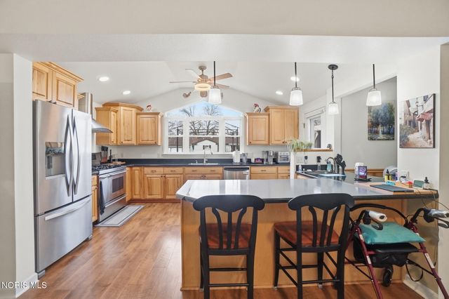 2276 Heatherwood Drive, Toledo, OH 43614