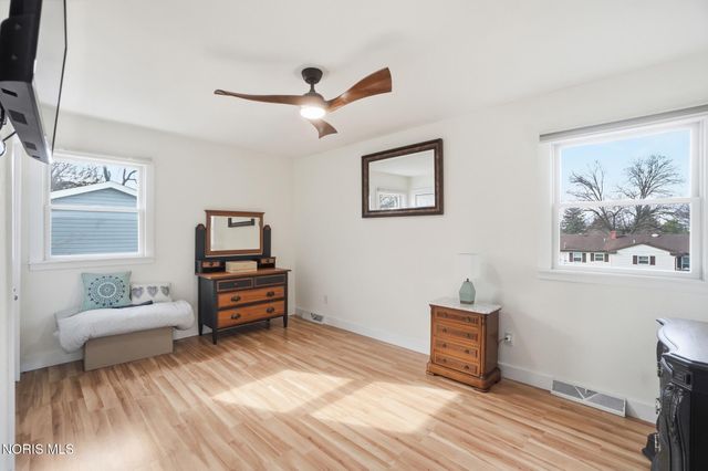 2276 Heatherwood Drive, Toledo, OH 43614