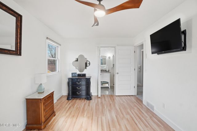 2276 Heatherwood Drive, Toledo, OH 43614