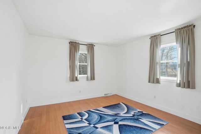 2276 Heatherwood Drive, Toledo, OH 43614