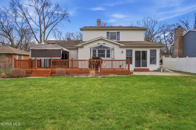 2276 Heatherwood Drive, Toledo, OH 43614