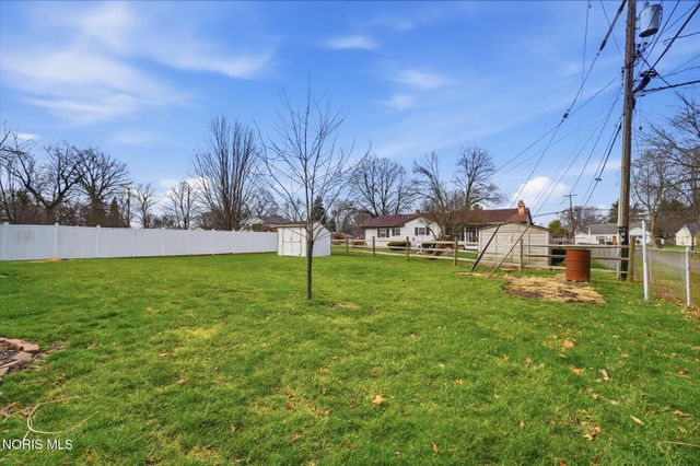 2276 Heatherwood Drive, Toledo, OH 43614