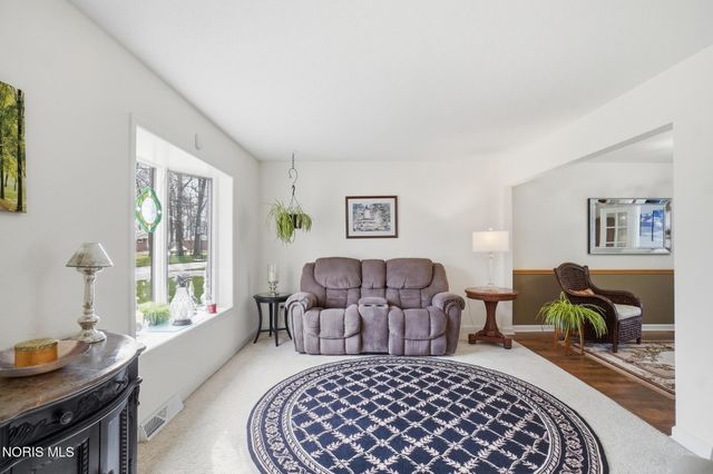 2276 Heatherwood Drive, Toledo, OH 43614