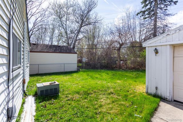 27050 Debra Court, Taylor, MI 48180