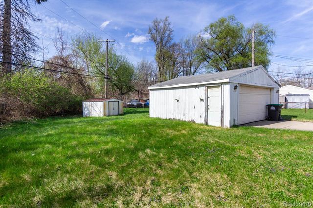 27050 Debra Court, Taylor, MI 48180