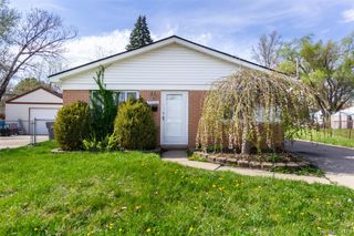 27050 Debra Court, Taylor, MI 48180
