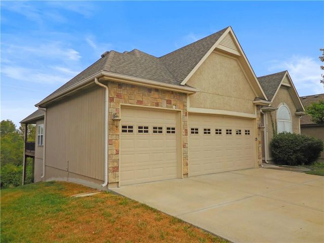 1446 Brompton Lane, Raymore, MO 64083