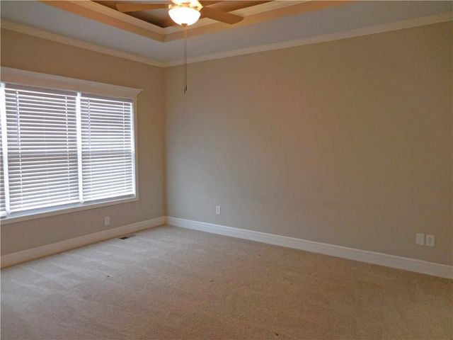 1446 Brompton Lane, Raymore, MO 64083