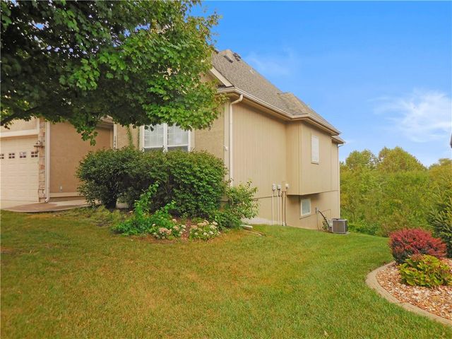 1446 Brompton Lane, Raymore, MO 64083
