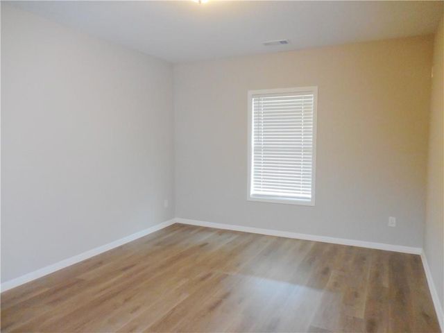 1446 Brompton Lane, Raymore, MO 64083