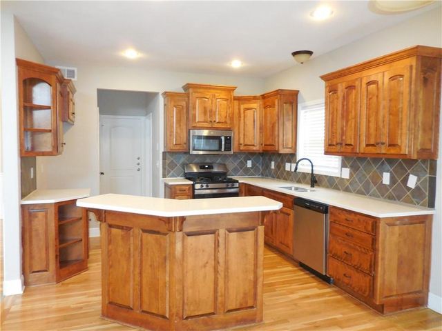 1446 Brompton Lane, Raymore, MO 64083