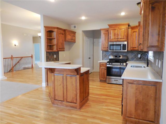 1446 Brompton Lane, Raymore, MO 64083