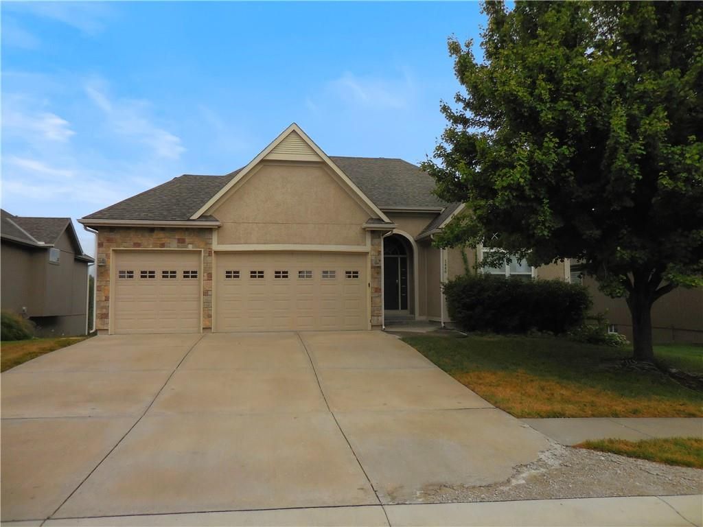 1446 Brompton Lane, Raymore, MO 64083