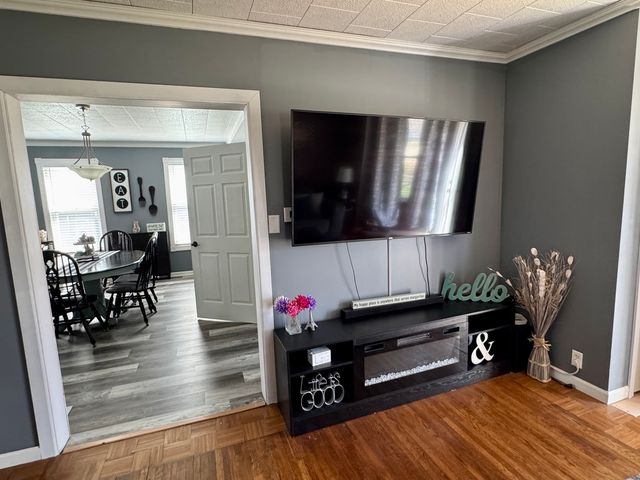 304 S Church Street, Sheffield, IL 61361