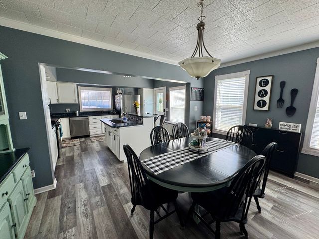 304 S Church Street, Sheffield, IL 61361