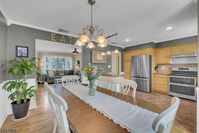 17 Center St, Hopatcong Boro, NJ 07874