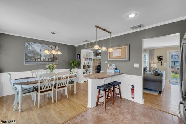 17 Center St, Hopatcong Boro, NJ 07874