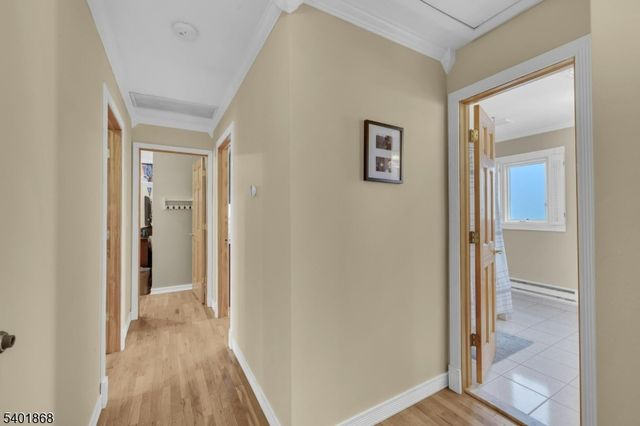 17 Center St, Hopatcong Boro, NJ 07874