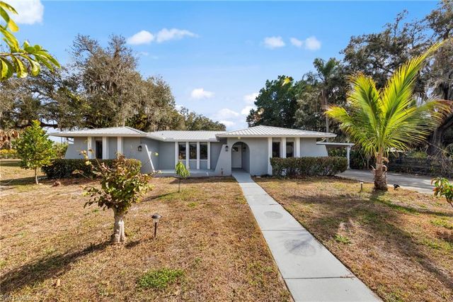 2232 Randolph DR, Fort Myers, FL 33905