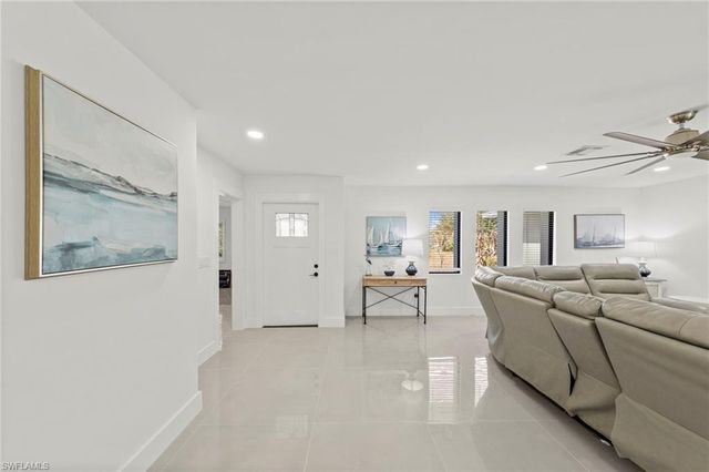 2232 Randolph DR, Fort Myers, FL 33905