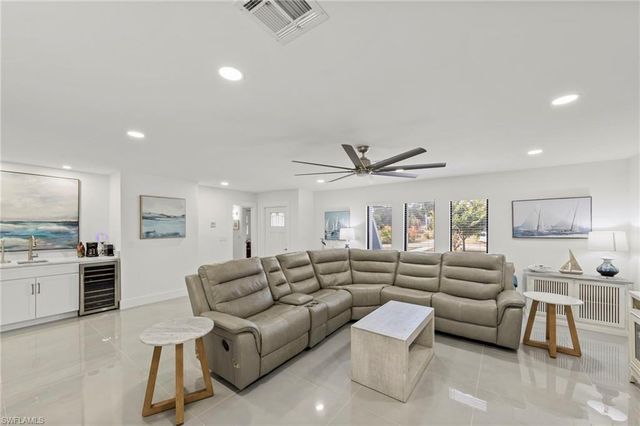 2232 Randolph DR, Fort Myers, FL 33905