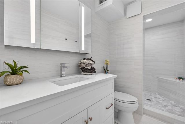 309 Goodlette-Frank RD S A204, Naples, FL 34102