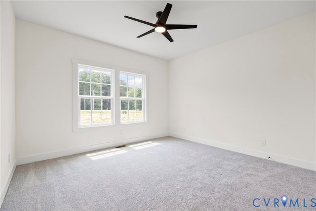 716 Pine Harbour Dr, Mineral, VA 23117