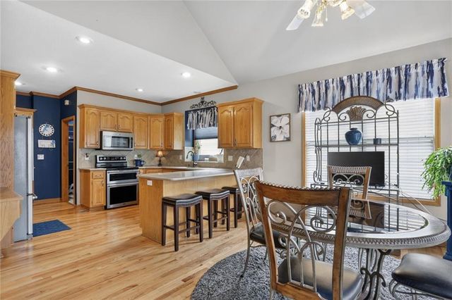 600 S Fox Ridge Drive, Raymore, MO 64083