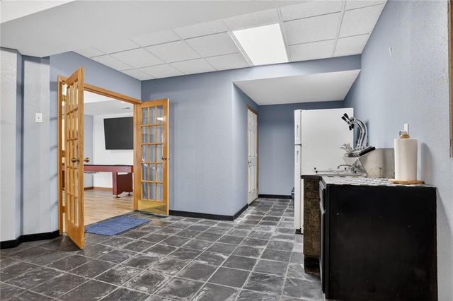 600 S Fox Ridge Drive, Raymore, MO 64083