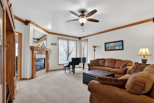 600 S Fox Ridge Drive, Raymore, MO 64083