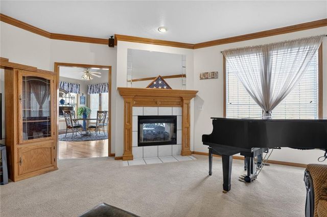 600 S Fox Ridge Drive, Raymore, MO 64083