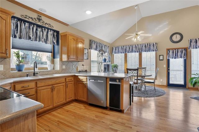 600 S Fox Ridge Drive, Raymore, MO 64083