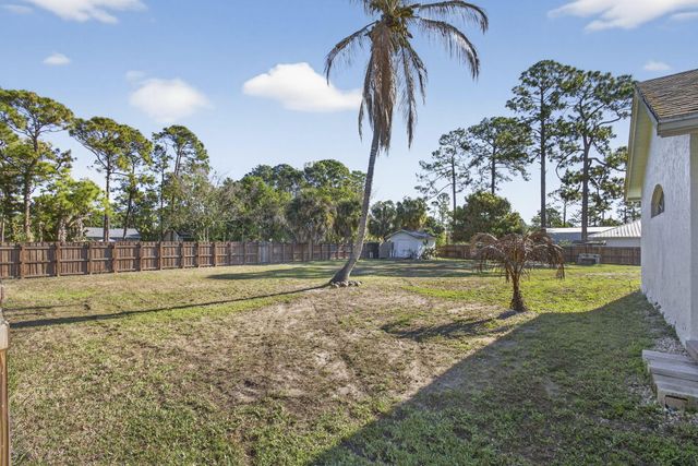 15399 N 61st Pl Place N, The Acreage, FL 33470