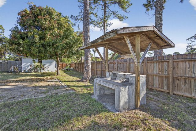 15399 N 61st Pl Place N, The Acreage, FL 33470