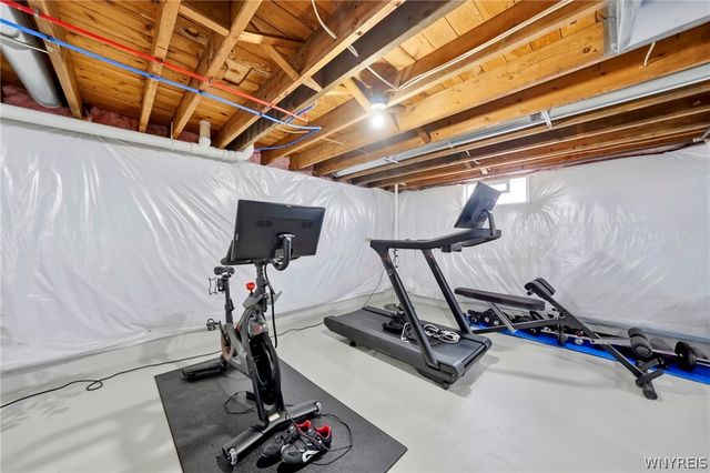 80 6th Avenue, Lancaster, NY 14086