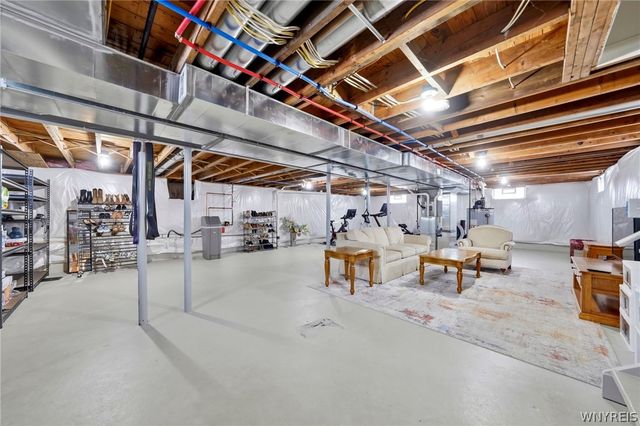 80 6th Avenue, Lancaster, NY 14086