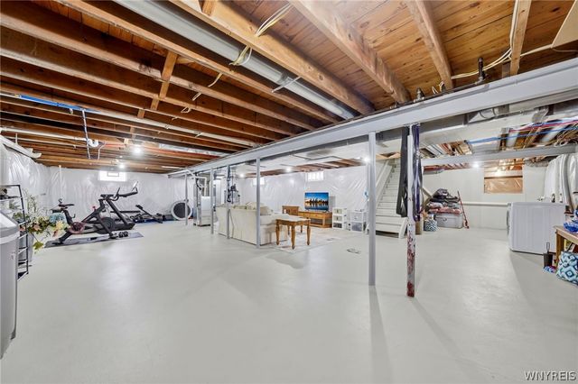 80 6th Avenue, Lancaster, NY 14086