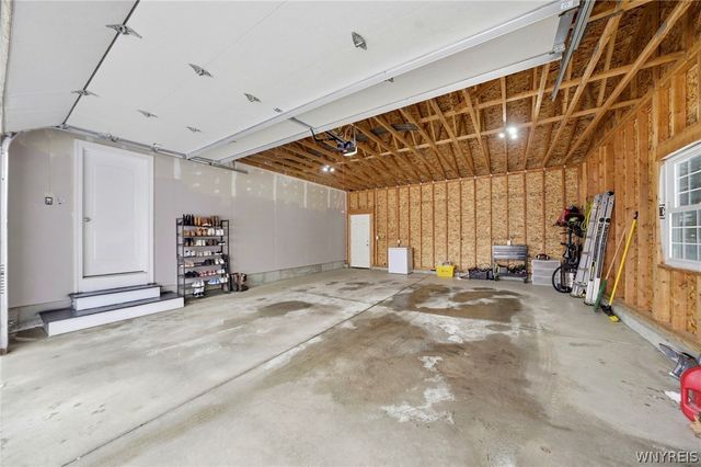 80 6th Avenue, Lancaster, NY 14086