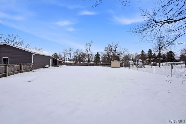 80 6th Avenue, Lancaster, NY 14086