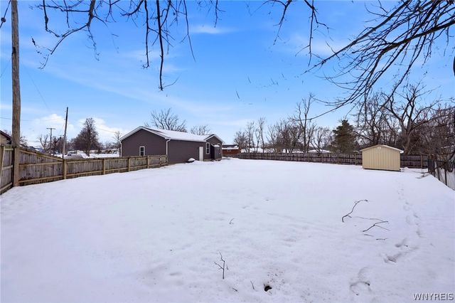 80 6th Avenue, Lancaster, NY 14086