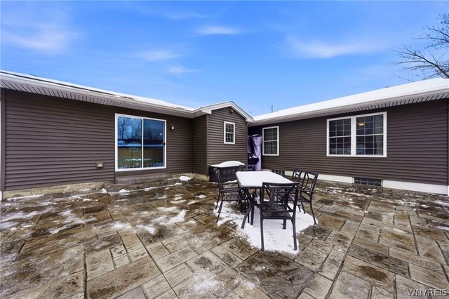 80 6th Avenue, Lancaster, NY 14086