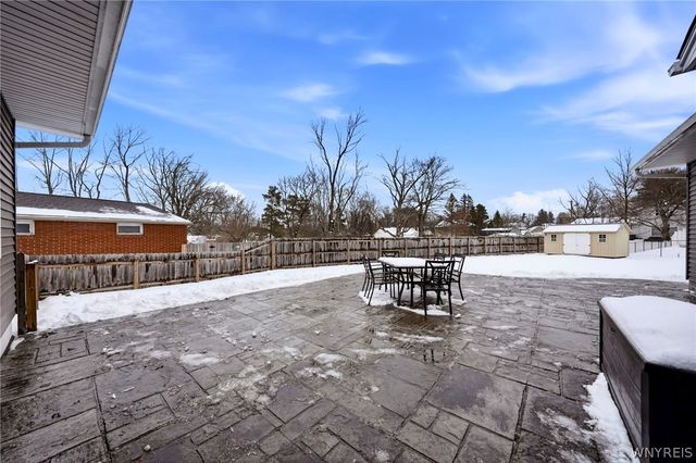 80 6th Avenue, Lancaster, NY 14086