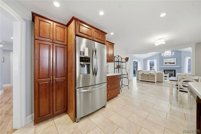 80 6th Avenue, Lancaster, NY 14086