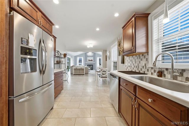 80 6th Avenue, Lancaster, NY 14086